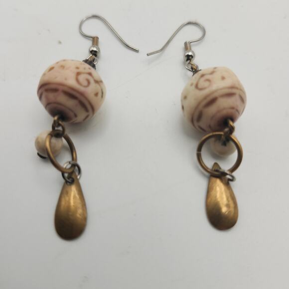 Boho Swirl Bead Teardrop Dangle Earrings Neutral Beige Gold Tone Drop Statement - Picture 5 of 8